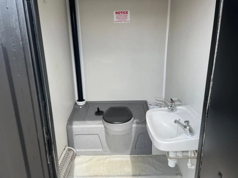 16ft by 8ft static welfare unit with generator toilet and kitchen - Image 7