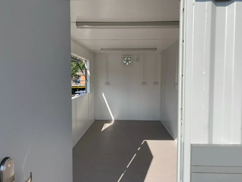 16ft x 8ft shipping container – street food/coffee shop/food kiosk - Image 5