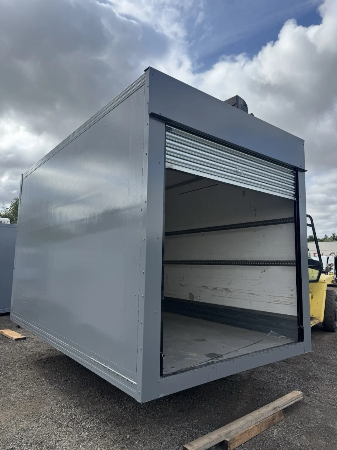 20 Ft Insulated Storage Container - Image 2