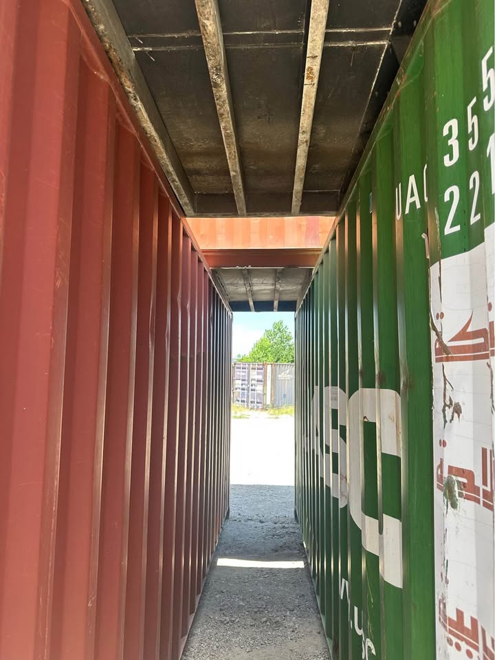 20’ USED SHIPPING CONTAINERS FOR SALE – PRICED TO MOVE! - Image 4