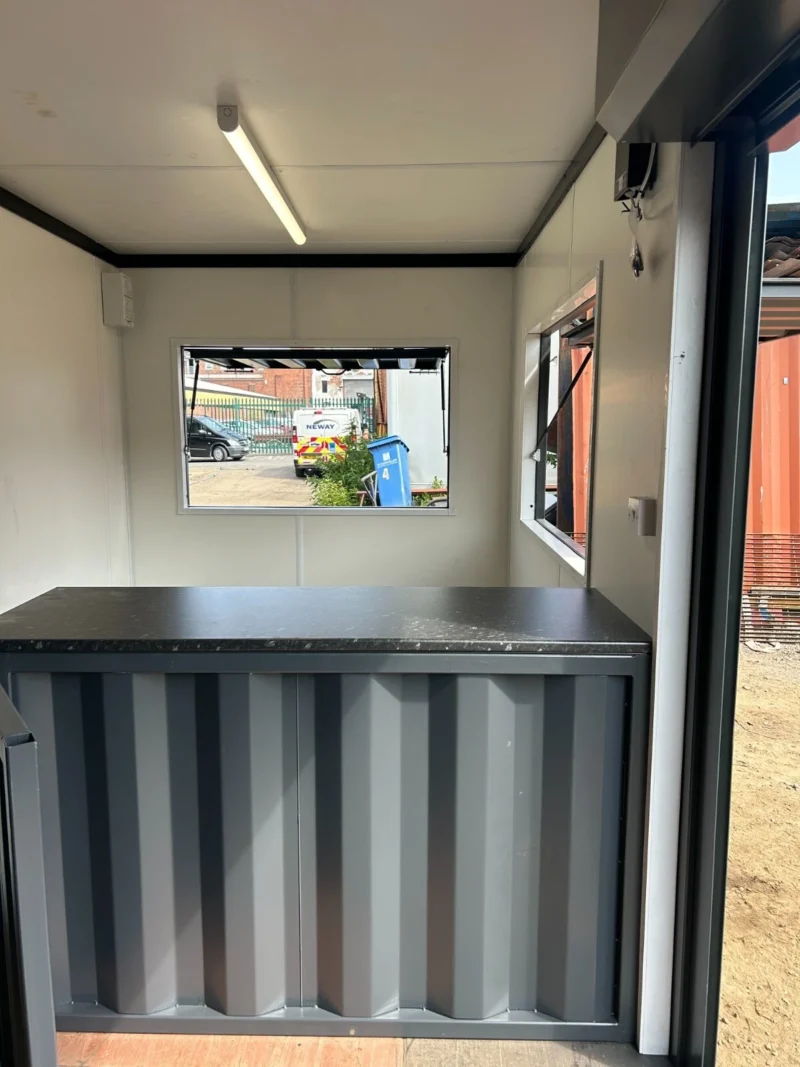 20ft x 8ft Shipping Container – Street Food/Coffee Shop/Food Kiosk - Image 9