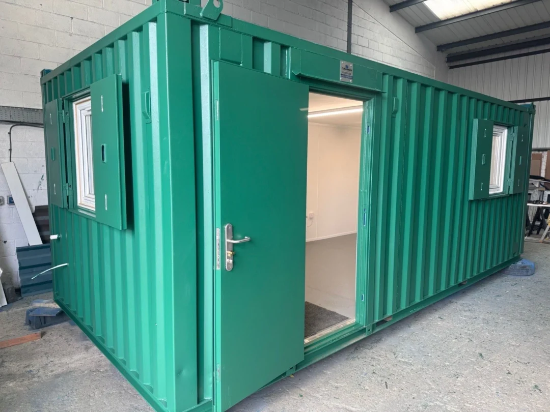 21ft x 9ft 6” Welfare Site Office With Kitchen Anti Vandal. Shipping Container - Image 2
