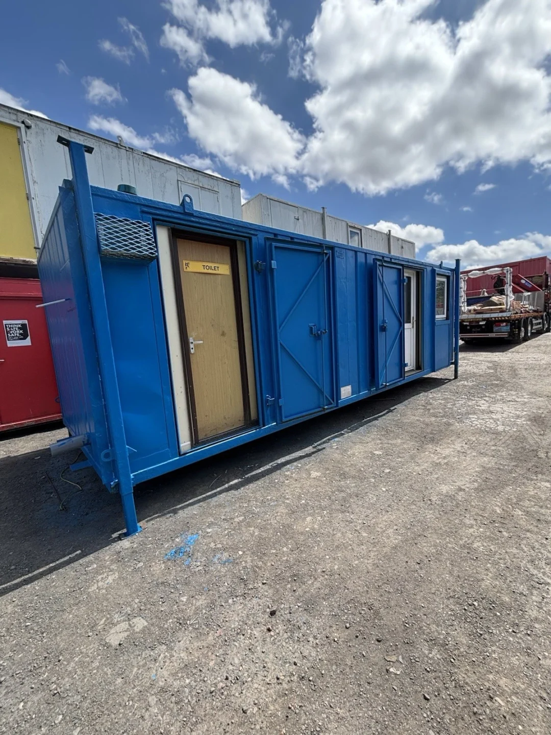 26ft x 9ft Welfare Site Office With Kitchen Canteen Toilet . Shipping Container - Image 2