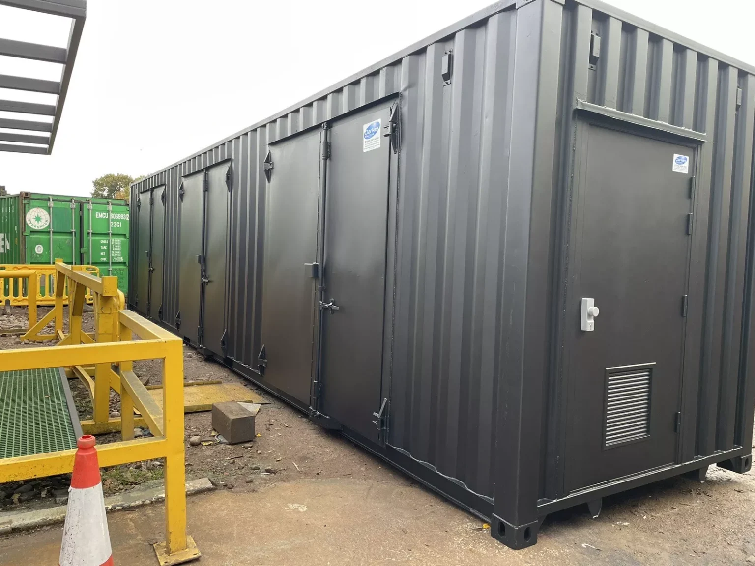 40 ft HIGH CUBE shipping containers With Side Doors, Anti condensation Paint - Image 2