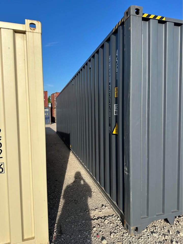 40ft Gray High Cube One-Trip Shipping Container – Easy Open Door, Like-New Condition! - Image 5