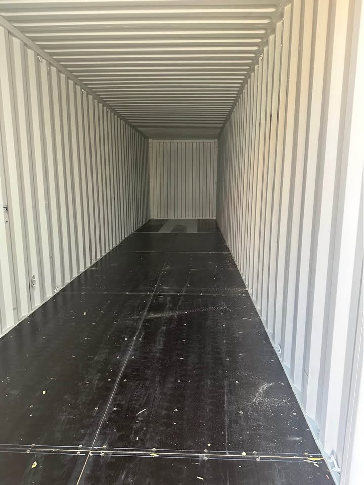 40ft One Trip High Cube Shipping Container – Double Doors, Lockbox, & Easy-Open Handles! - Image 5
