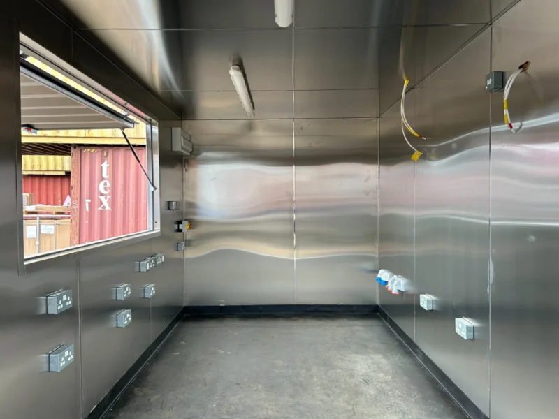 butty van Shipping Container – 20ft x 8ft – street food – nationwide - Image 4