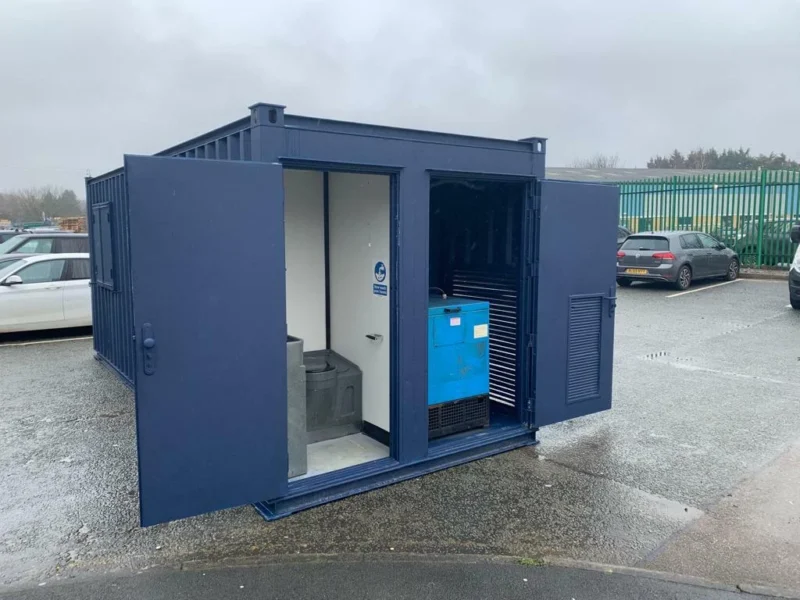 PORTABLE 21FT X 9FT WELLFARE UNIT WITH GENERATOR - Image 3
